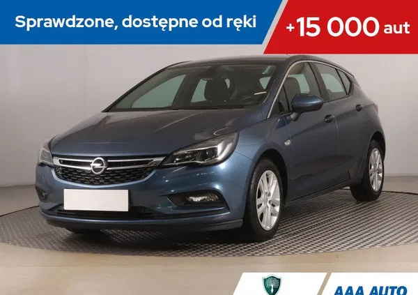 śląskie Opel Astra cena 53000 przebieg: 77026, rok produkcji 2017 z Dynów